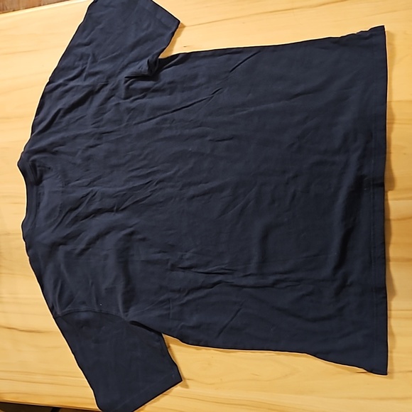 Duluth Trading Co Spillfighter Longtail t shirt with pocket - Picture 4 of 4